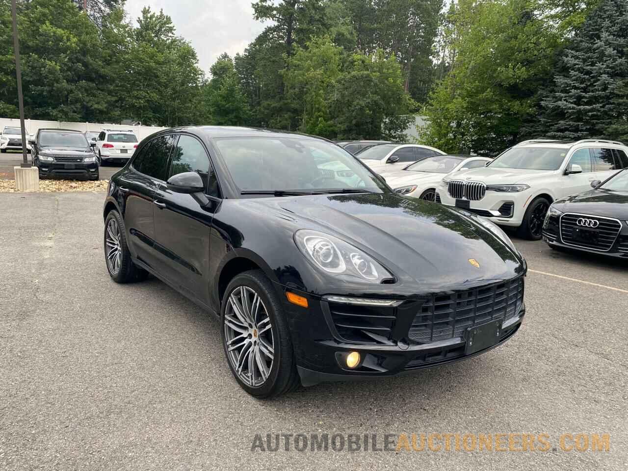 WP1AA2A58HLB05692 PORSCHE MACAN 2017