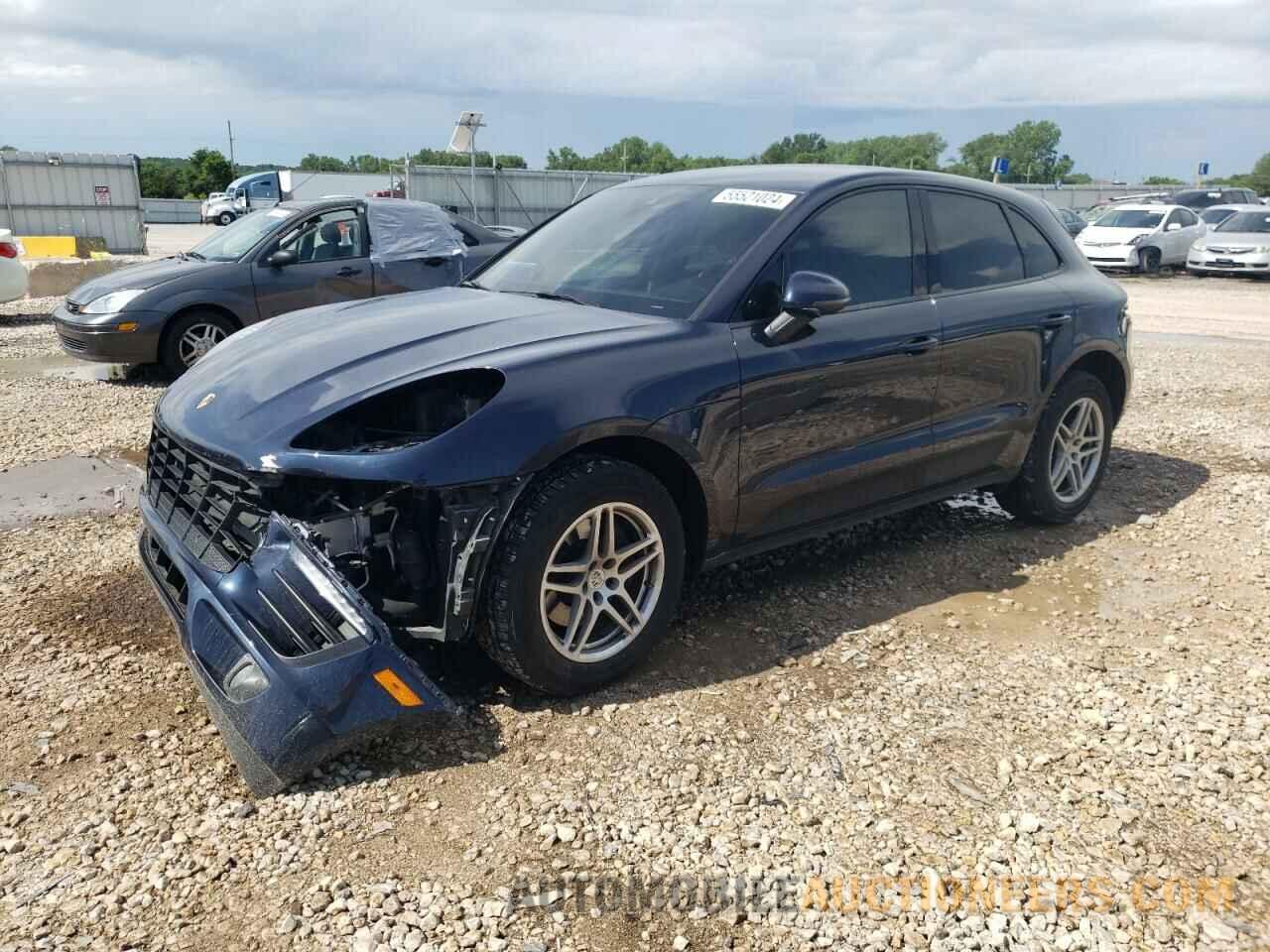 WP1AA2A58HLB06888 PORSCHE MACAN 2017