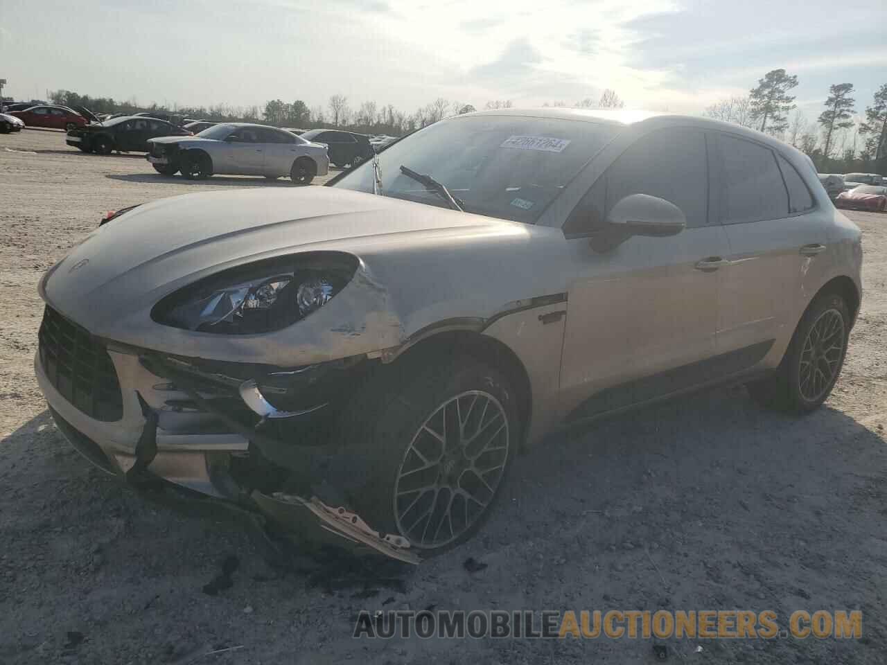 WP1AA2A58HLB08138 PORSCHE MACAN 2017