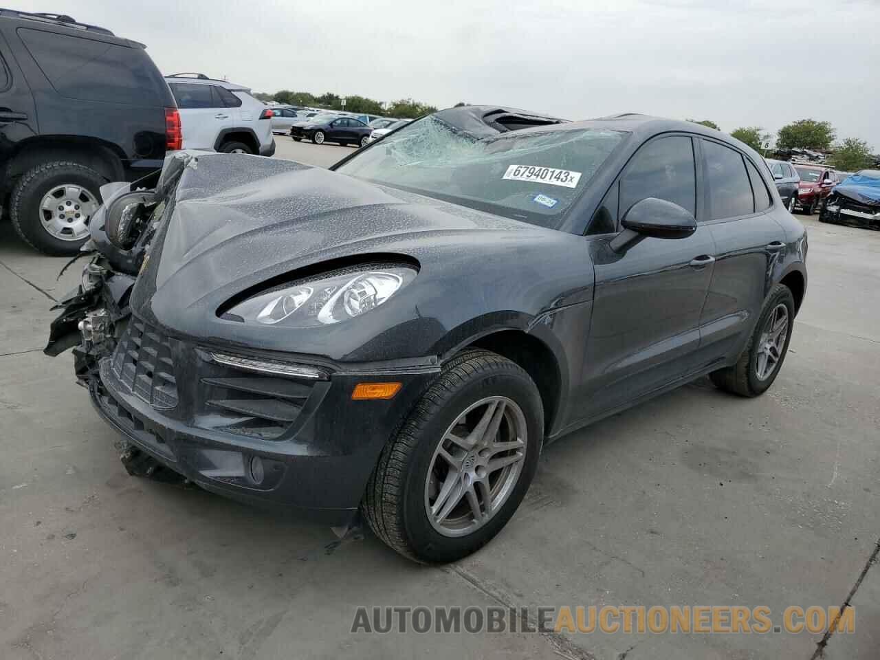 WP1AA2A58HLB82725 PORSCHE MACAN 2017