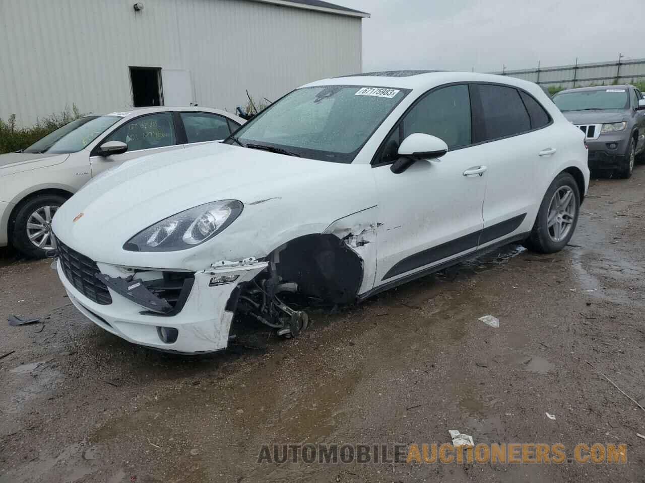 WP1AA2A58JLB00255 PORSCHE MACAN 2018