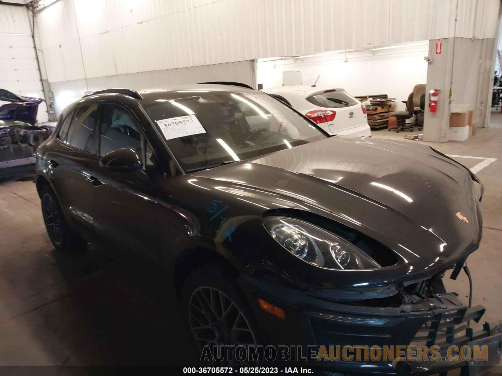 WP1AA2A58JLB08775 PORSCHE MACAN 2018