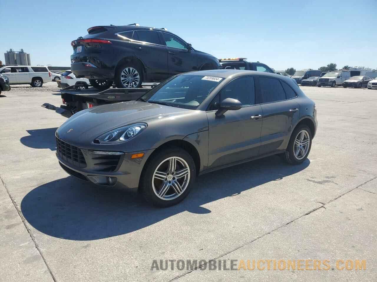 WP1AA2A58JLB20764 PORSCHE MACAN 2018