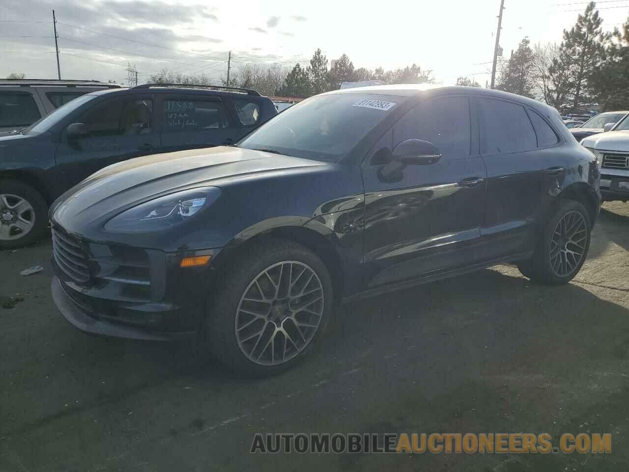 WP1AA2A58KLB06588 PORSCHE MACAN 2019