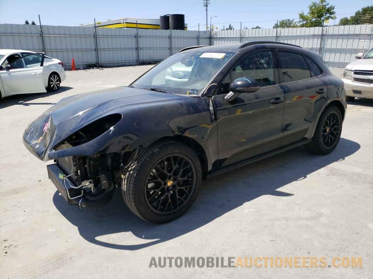 WP1AA2A59JLB15296 PORSCHE MACAN 2018