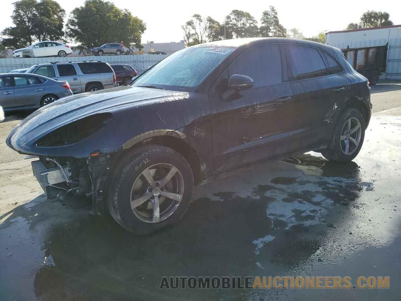 WP1AA2A59KLB03649 PORSCHE MACAN 2019