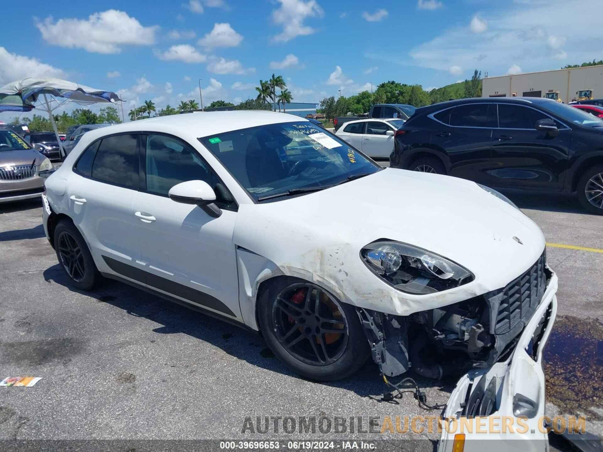 WP1AA2A5XHLB81480 PORSCHE MACAN 2017