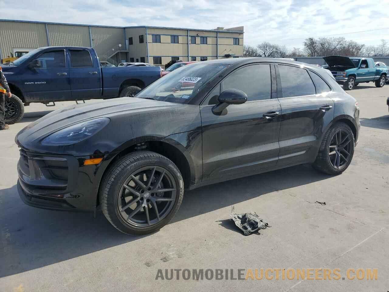 WP1AA2A5XPLB03442 PORSCHE MACAN BASE 2023