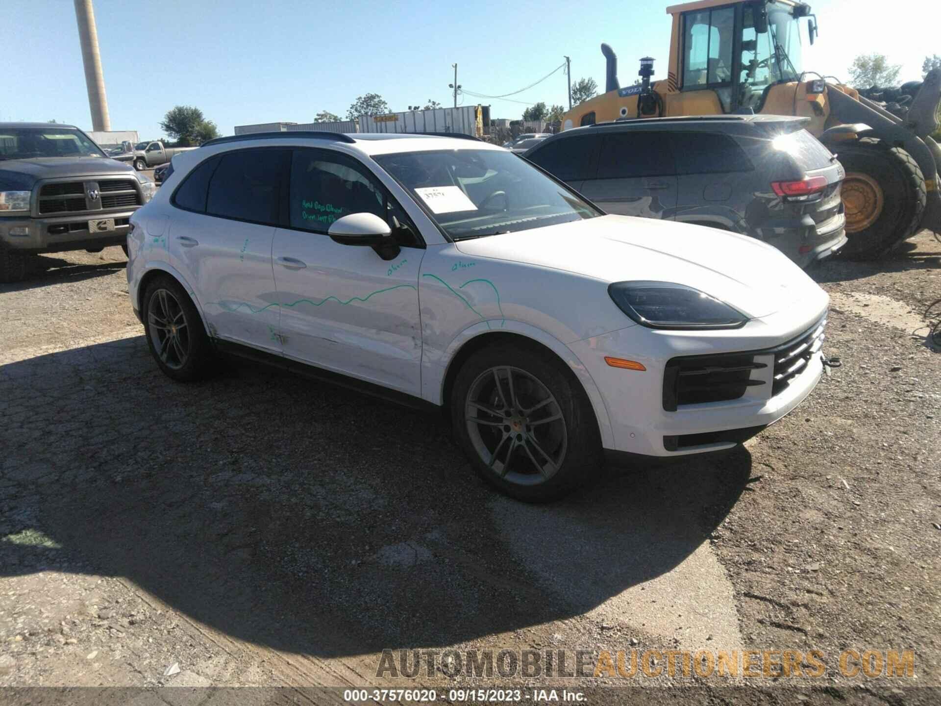 WP1AA2AY4RDA00332 PORSCHE CAYENNE 2024