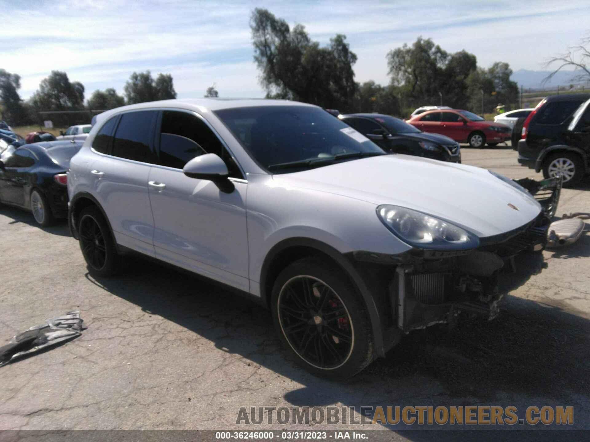 WP1AB2A26FLA56198 PORSCHE CAYENNE 2015