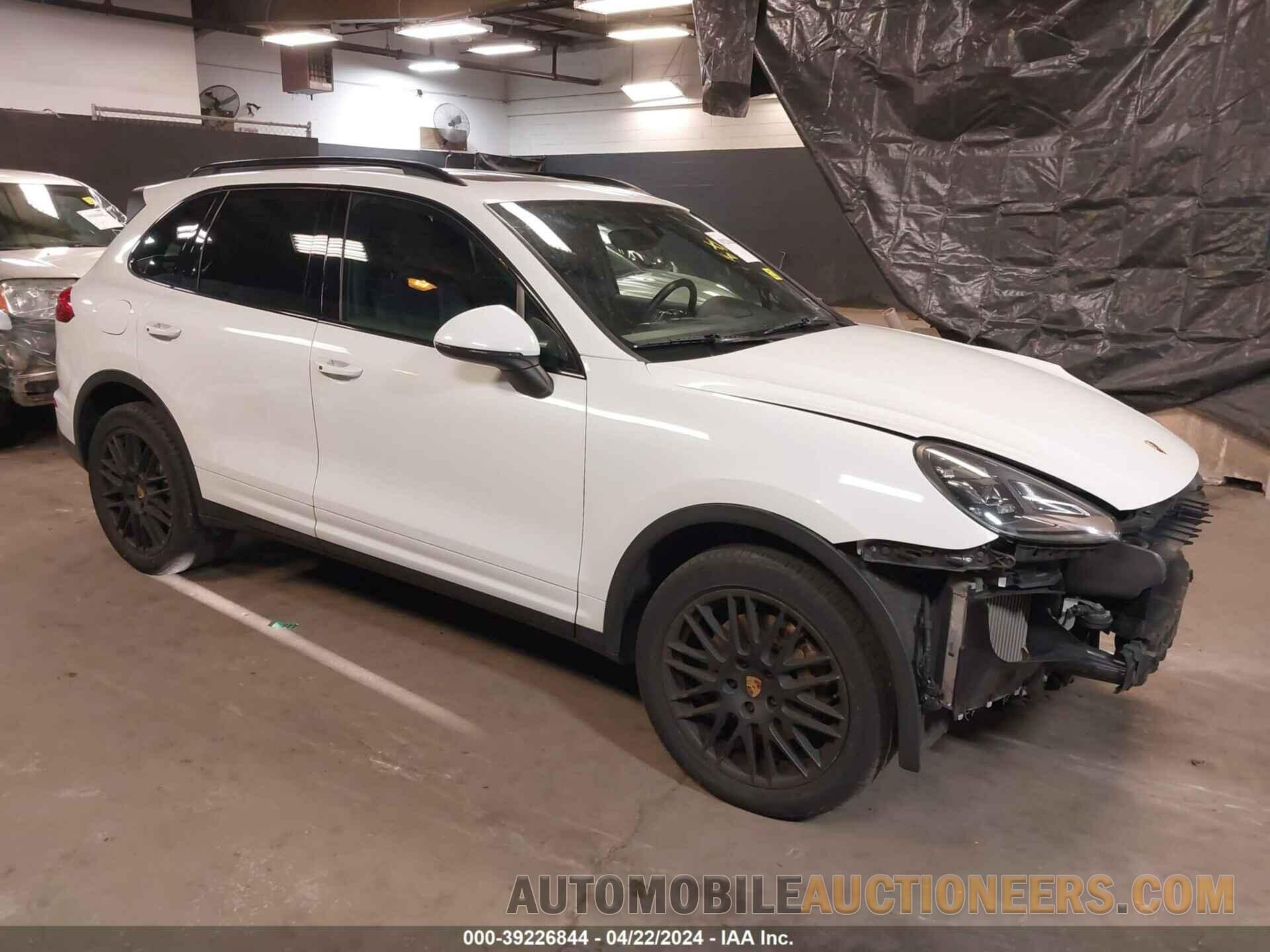 WP1AB2A27GLA94654 PORSCHE CAYENNE 2016