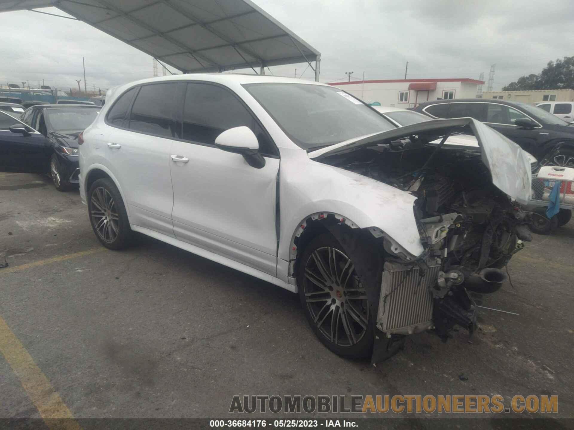 WP1AB2A28HLA50731 PORSCHE CAYENNE 2017