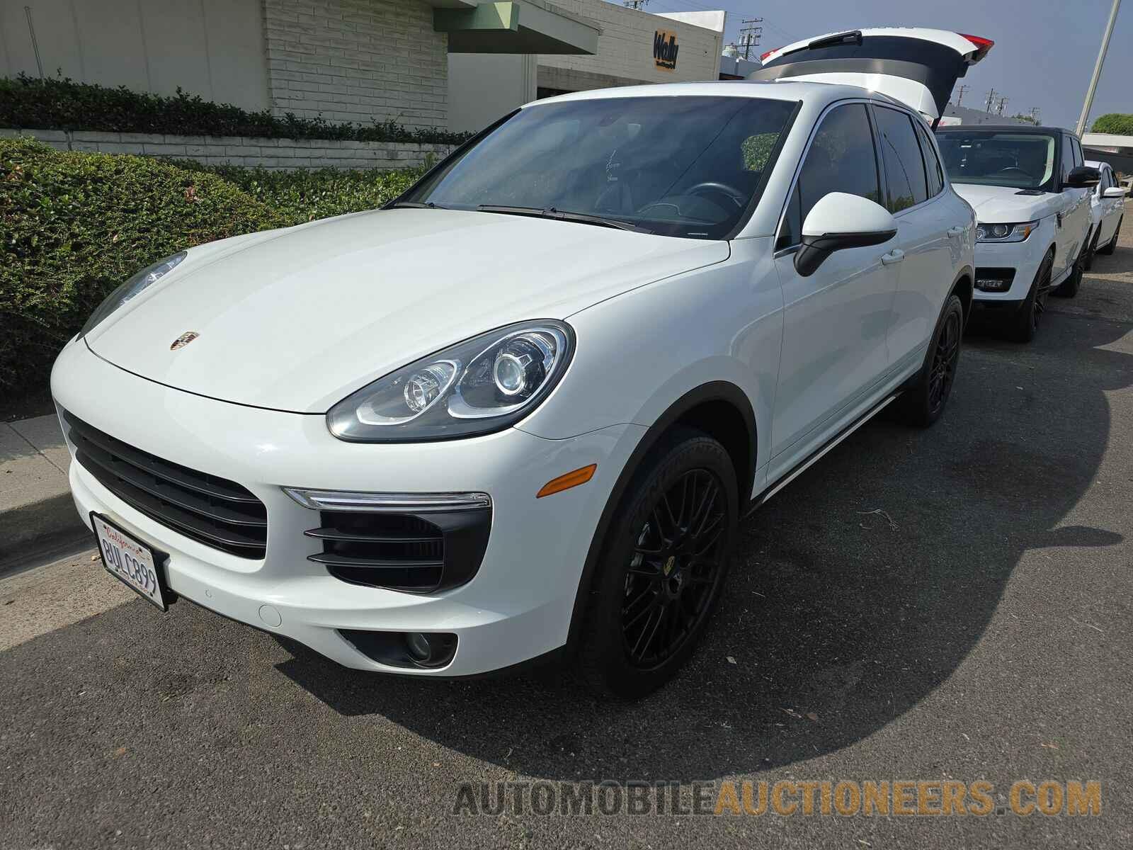 WP1AB2A2XGLA92834 Porsche Cayenne 2016