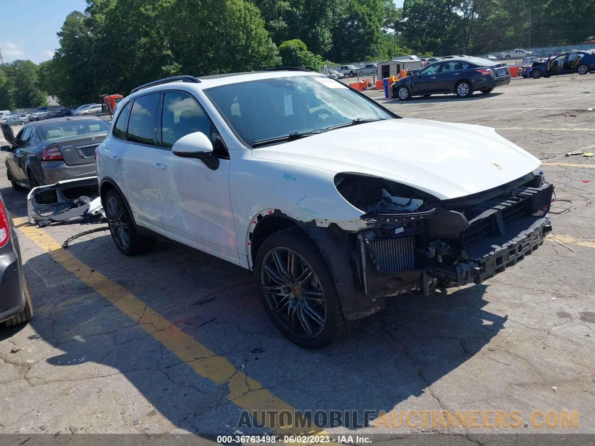 WP1AB2A2XGLA95541 PORSCHE CAYENNE 2016