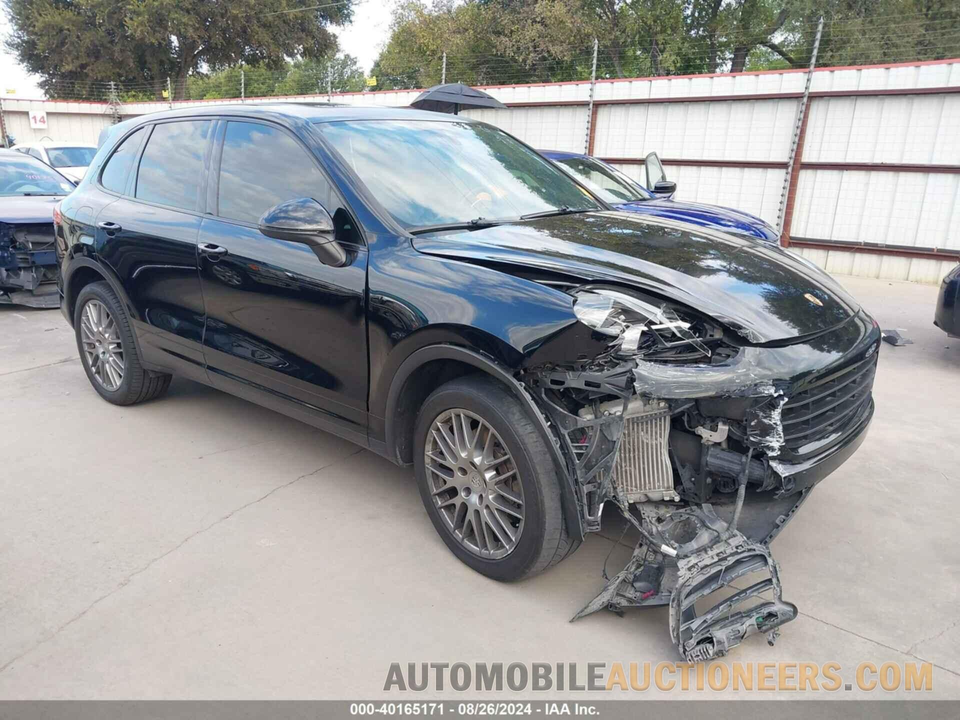 WP1AB2A2XHLA50813 PORSCHE CAYENNE 2017