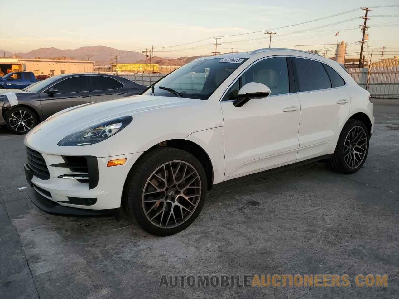 WP1AB2A57KLB30975 PORSCHE MACAN 2019