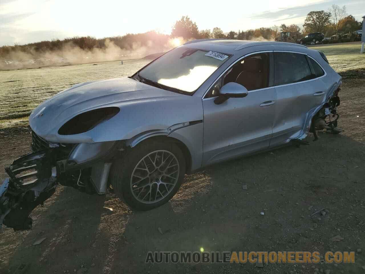 WP1AB2A59JLB31592 PORSCHE MACAN 2018