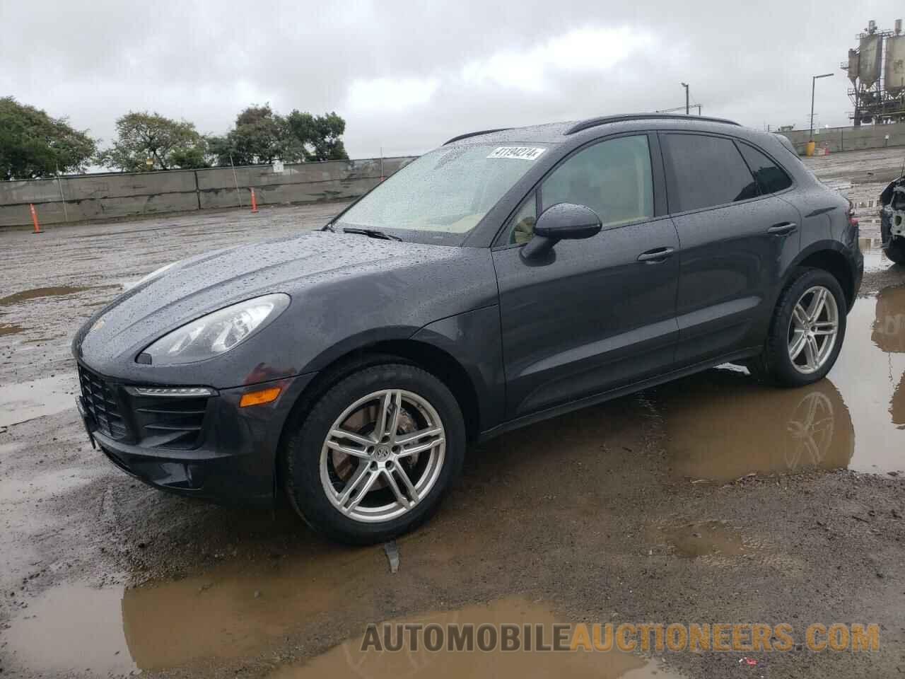 WP1AB2A5XHLB13385 PORSCHE MACAN 2017