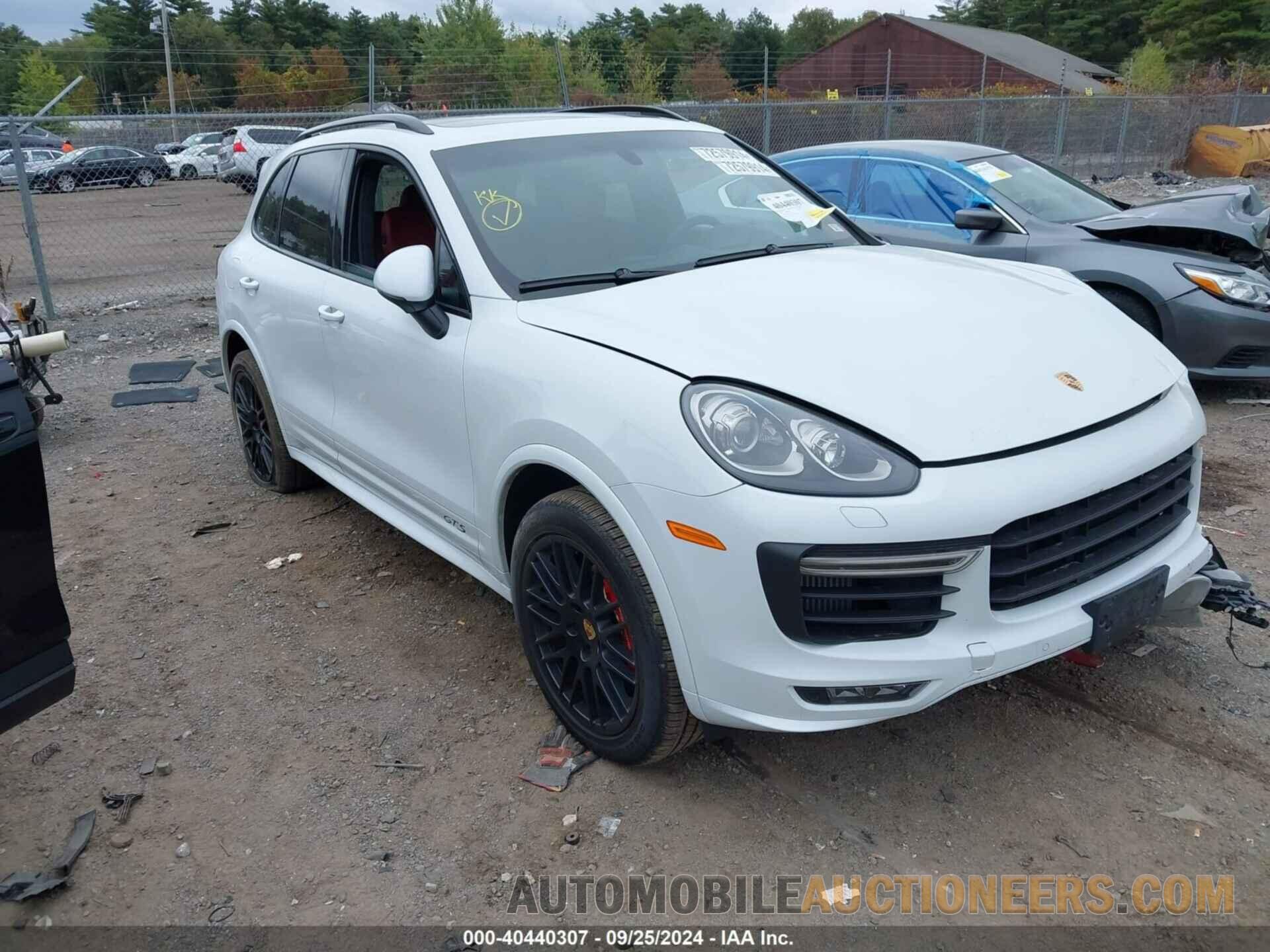 WP1AD2A23HLA84005 PORSCHE CAYENNE 2017