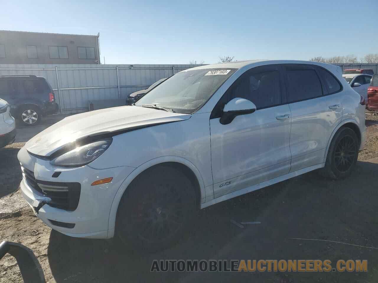 WP1AD2A23HLA84134 PORSCHE CAYENNE 2017