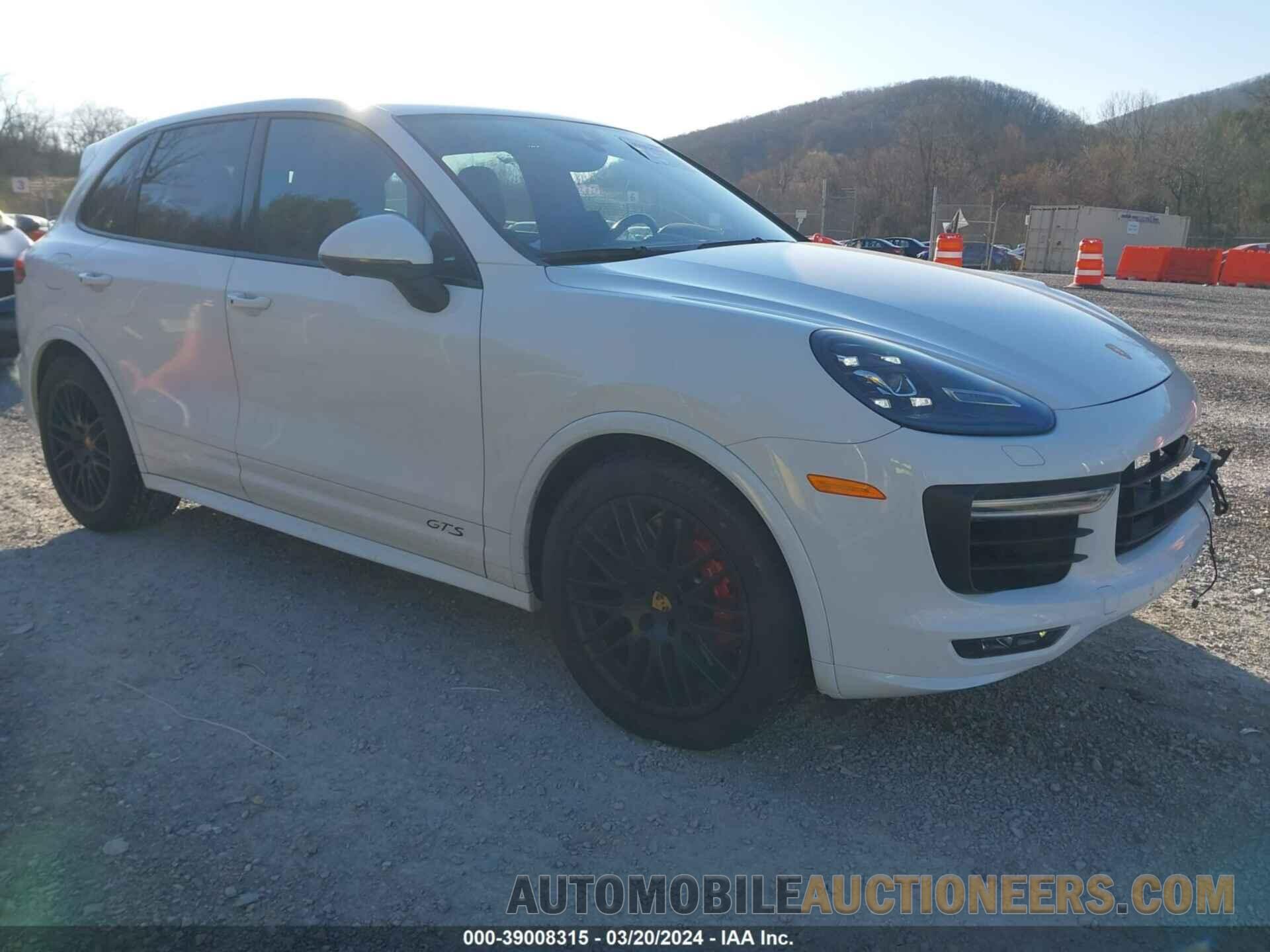 WP1AD2A23JLA80512 PORSCHE CAYENNE 2018