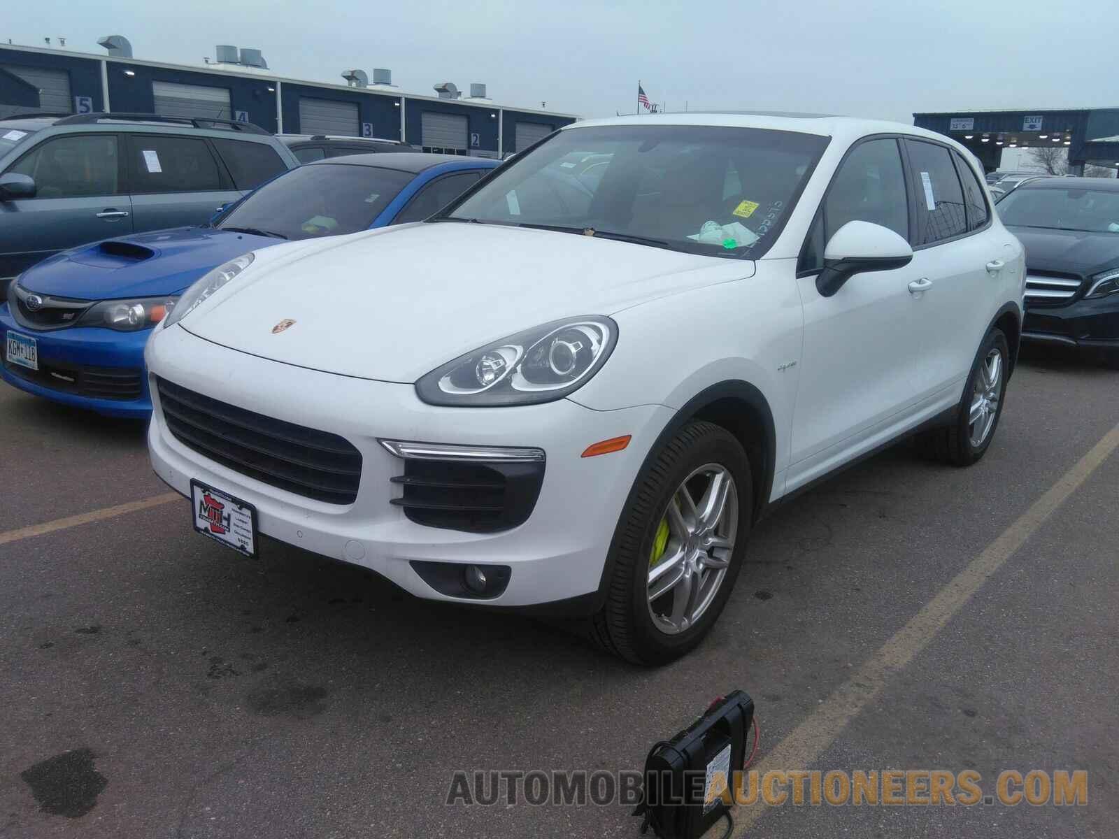 WP1AE2A20FLA53904 Porsche Cayenne 2015