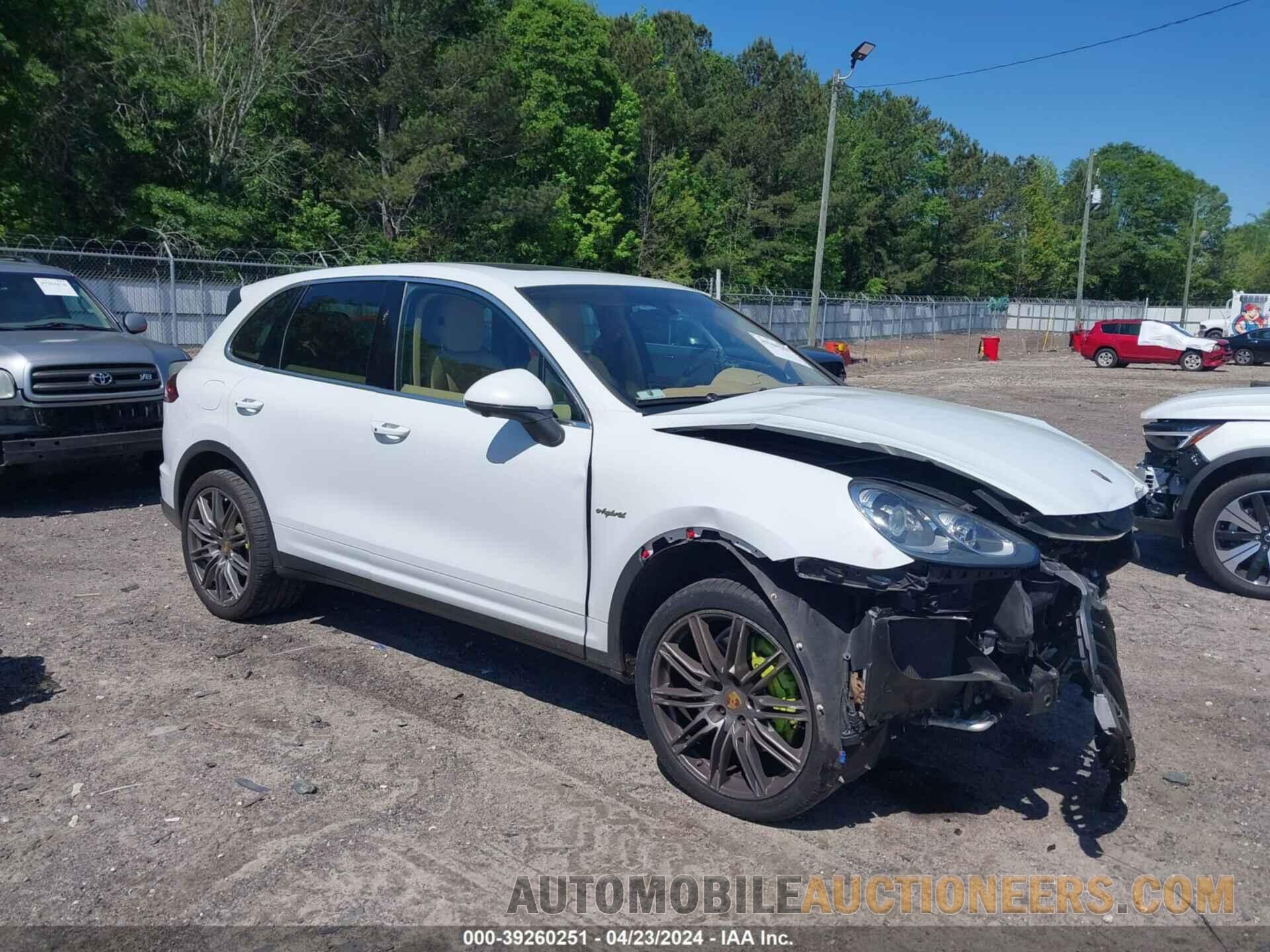 WP1AE2A20HLA69104 PORSCHE CAYENNE E-HYBRID 2017