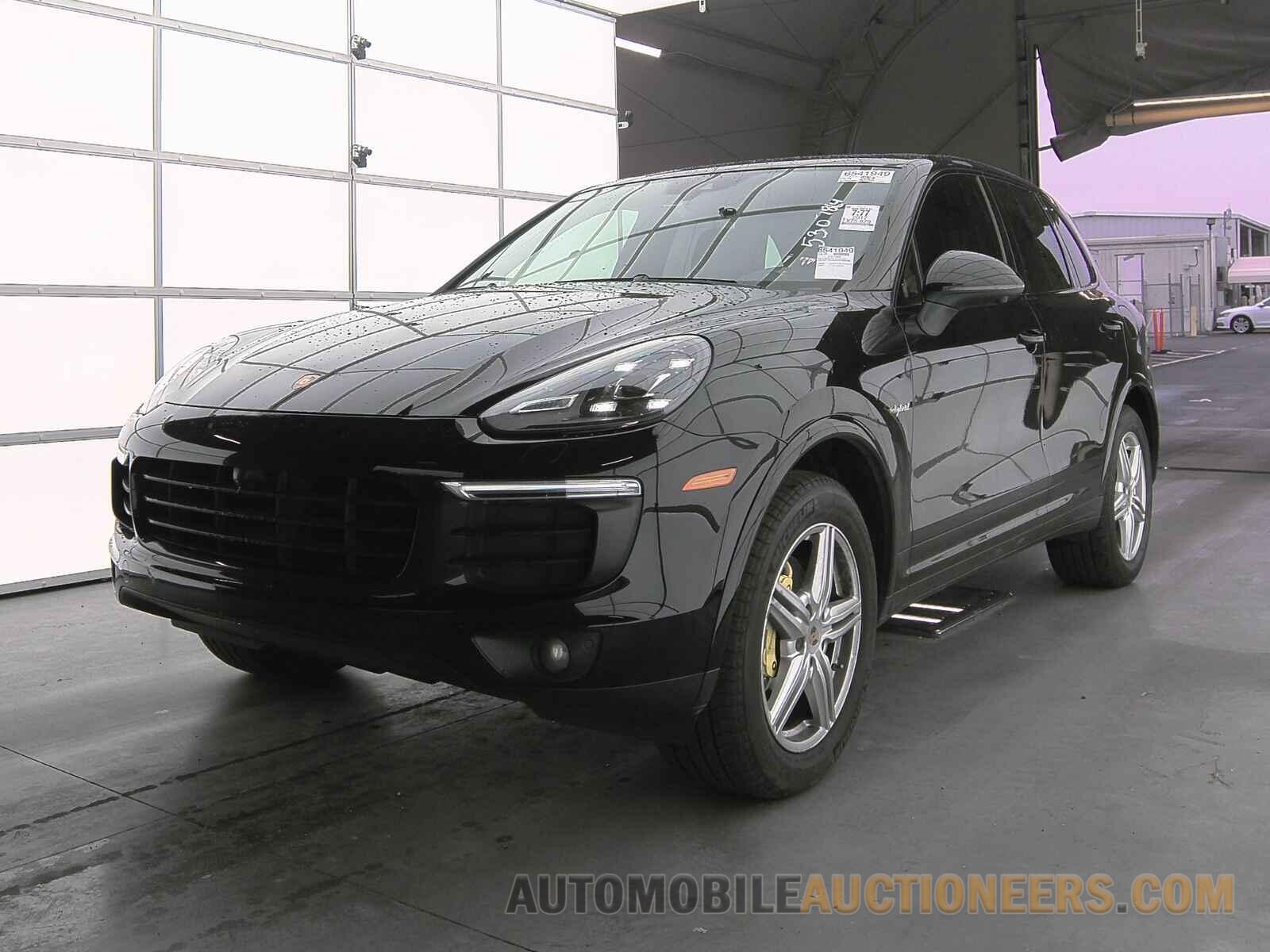 WP1AE2A20HLA69166 Porsche Cayenne 2017