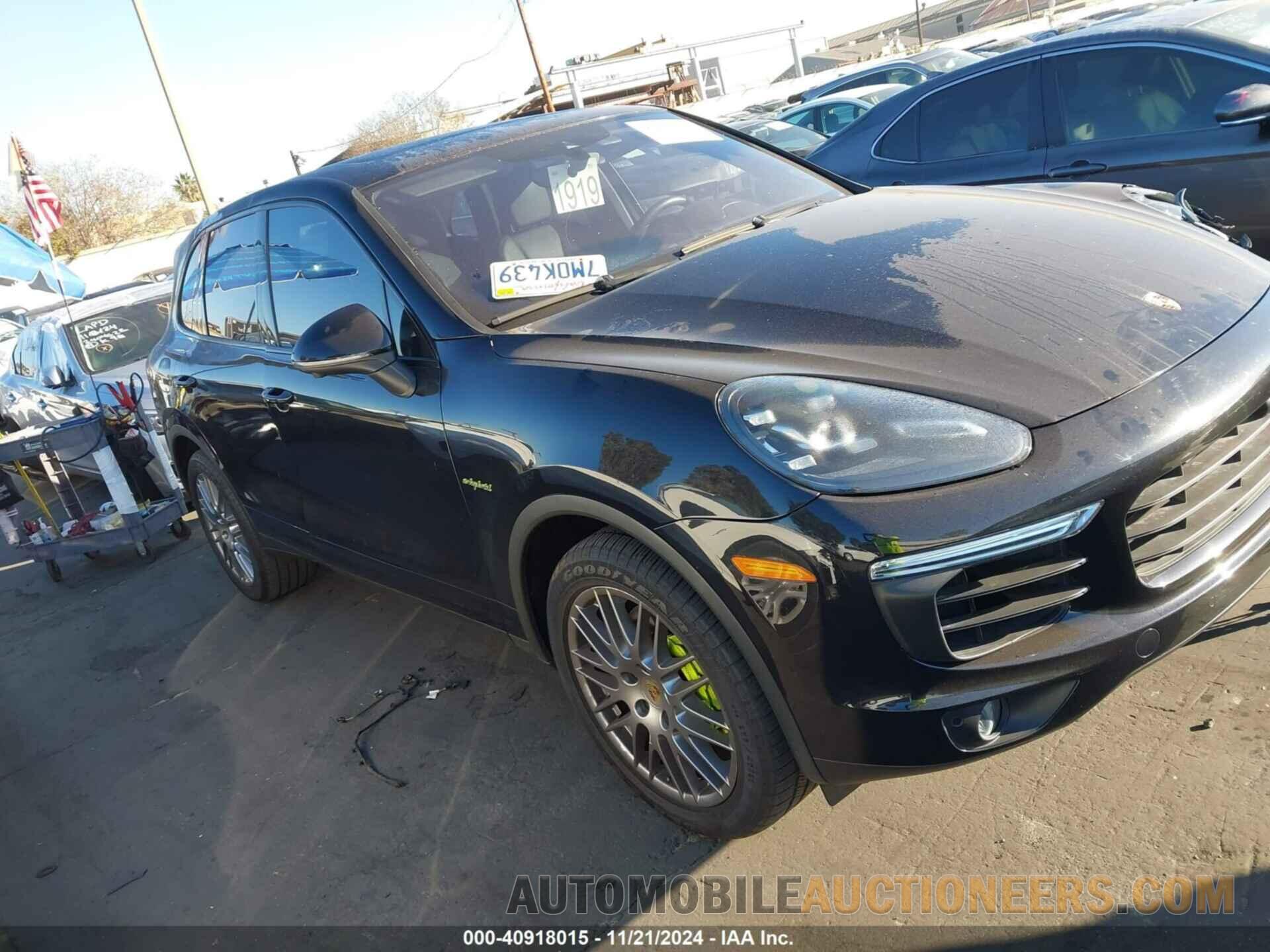 WP1AE2A21GLA59065 PORSCHE CAYENNE E-HYBRID 2016