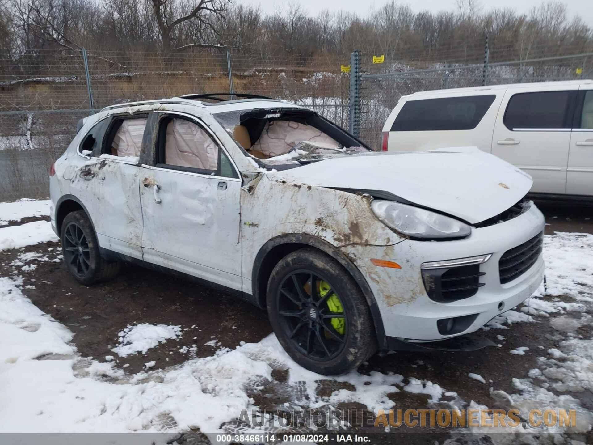 WP1AE2A21GLA63813 PORSCHE CAYENNE 2016