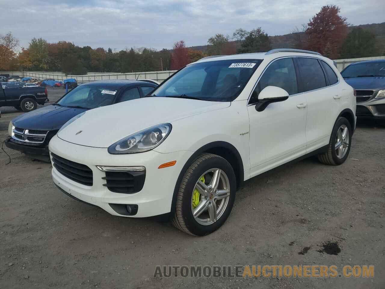 WP1AE2A21GLA64184 PORSCHE CAYENNE 2016