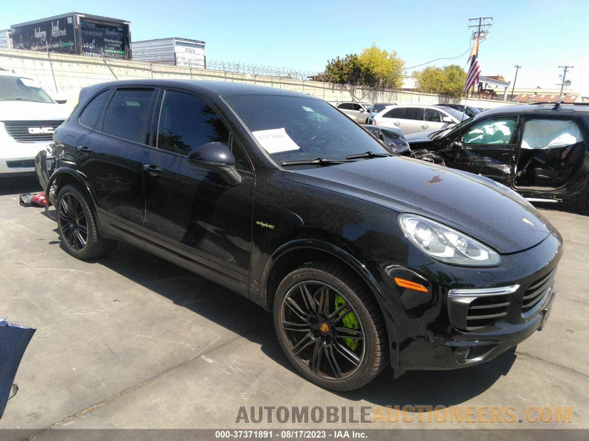 WP1AE2A21HLA69256 PORSCHE CAYENNE 2017