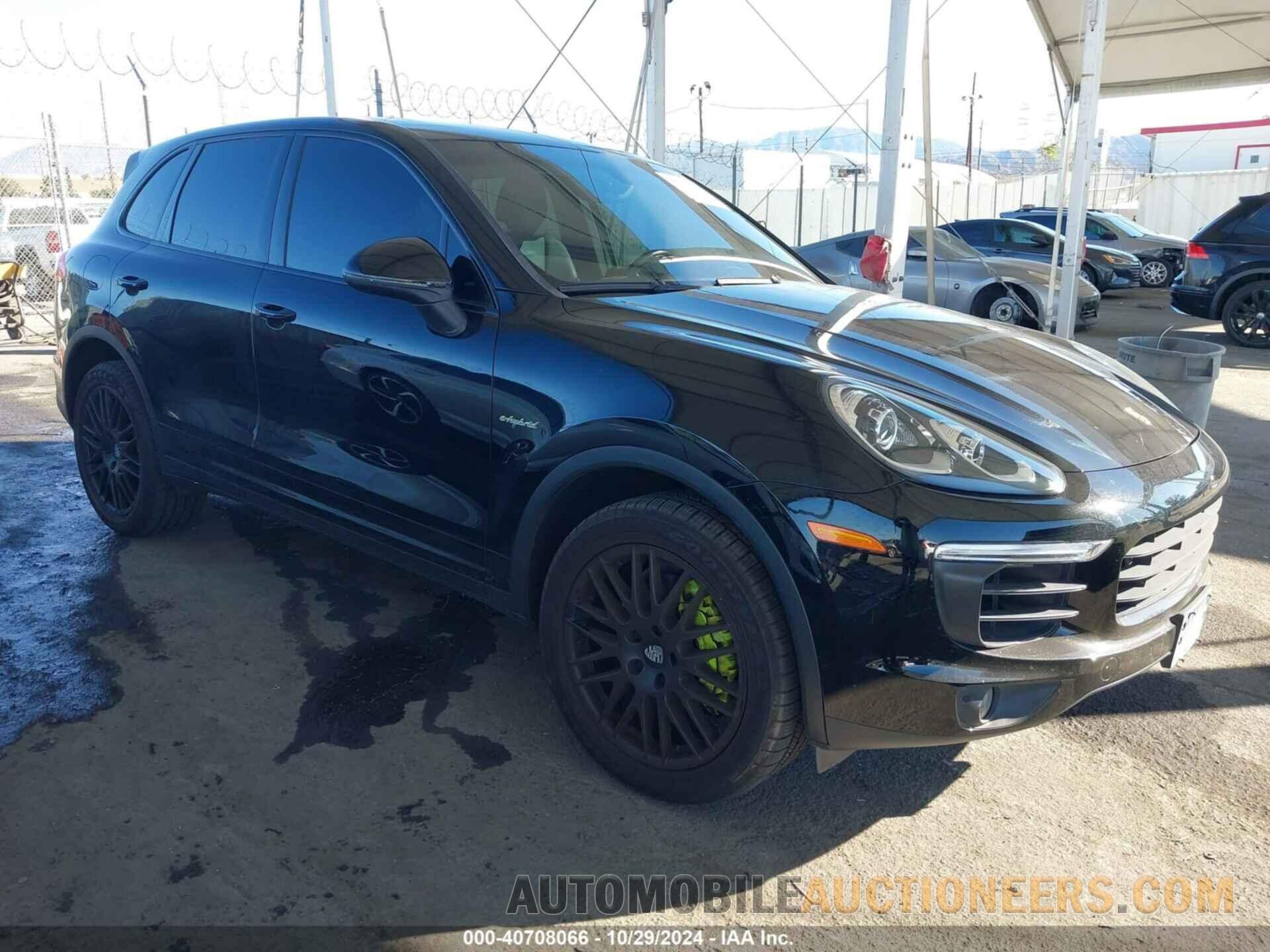 WP1AE2A22GLA16905 PORSCHE CAYENNE E-HYBRID 2016