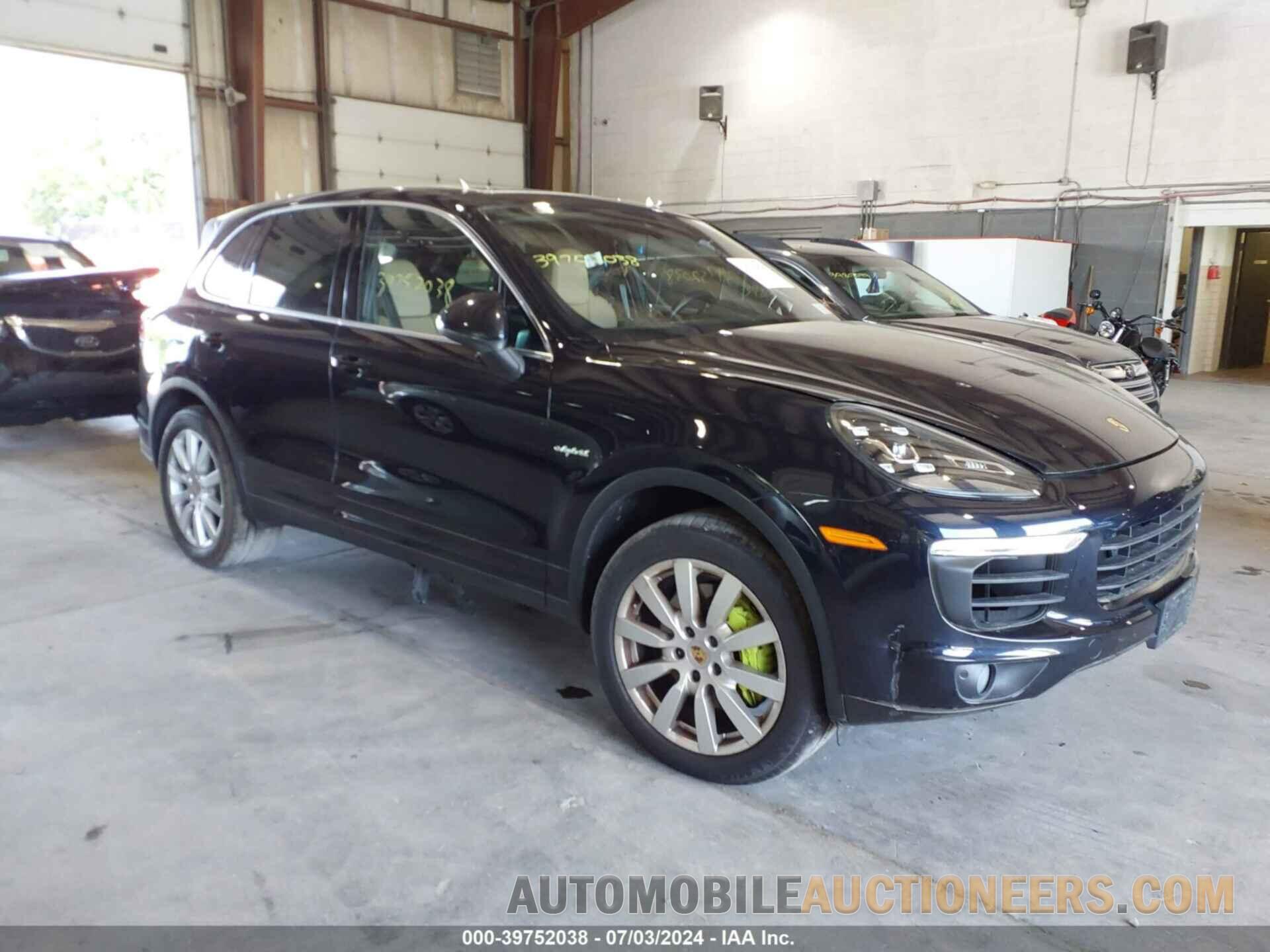 WP1AE2A22GLA58894 PORSCHE CAYENNE E-HYBRID 2016