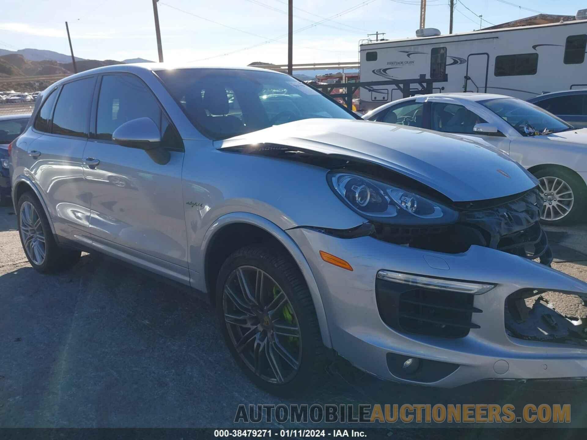 WP1AE2A22HLA73364 PORSCHE CAYENNE E-HYBRID 2017