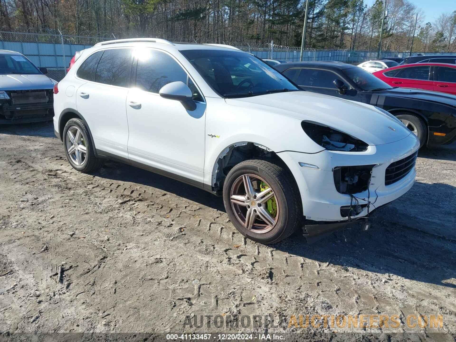 WP1AE2A23FLA52956 PORSCHE CAYENNE E-HYBRID 2015