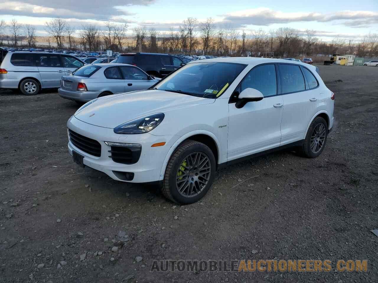 WP1AE2A23HLA70344 PORSCHE CAYENNE 2017