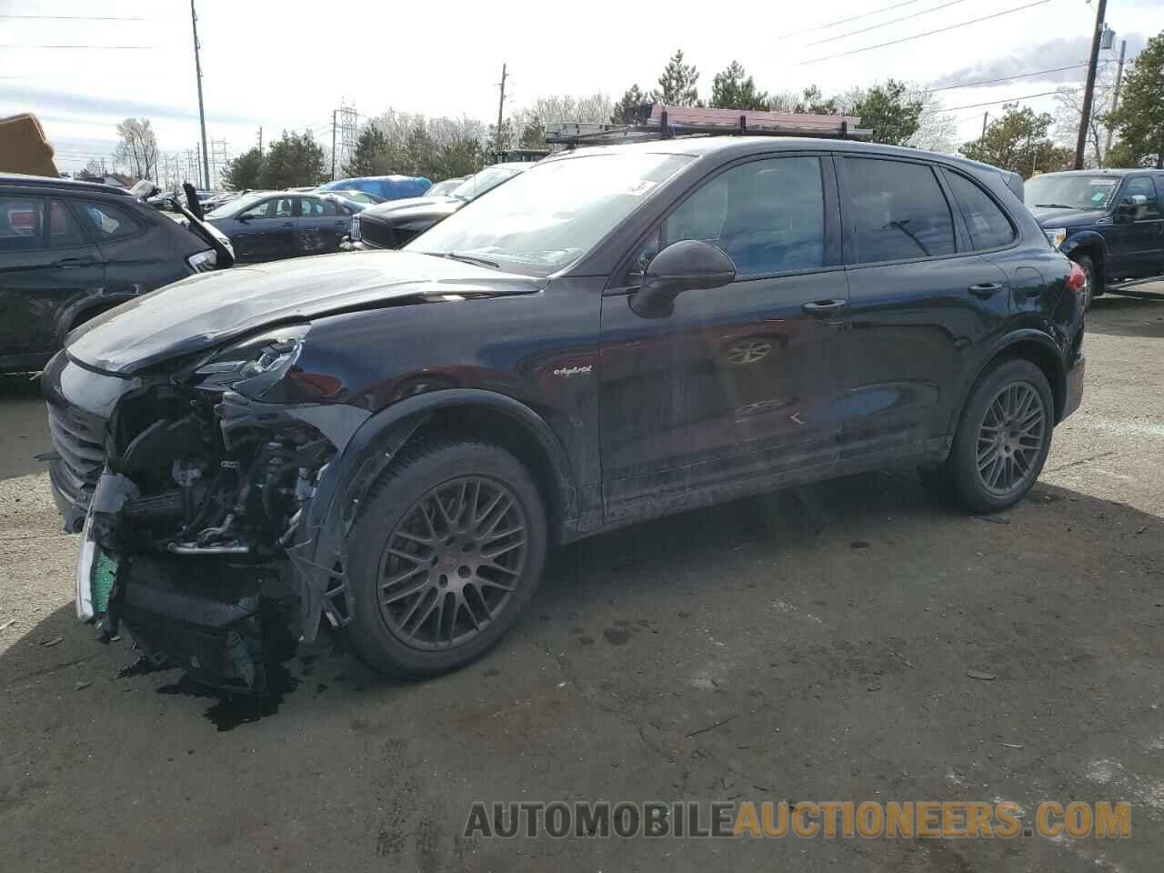 WP1AE2A23HLA73213 PORSCHE CAYENNE 2017