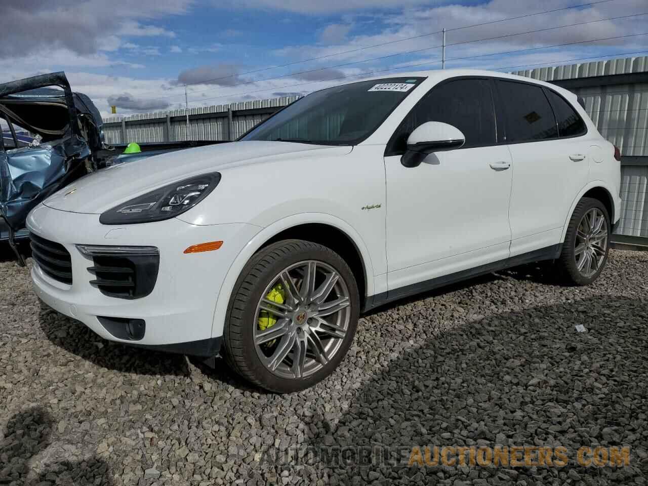 WP1AE2A23HLA75284 PORSCHE CAYENNE 2017