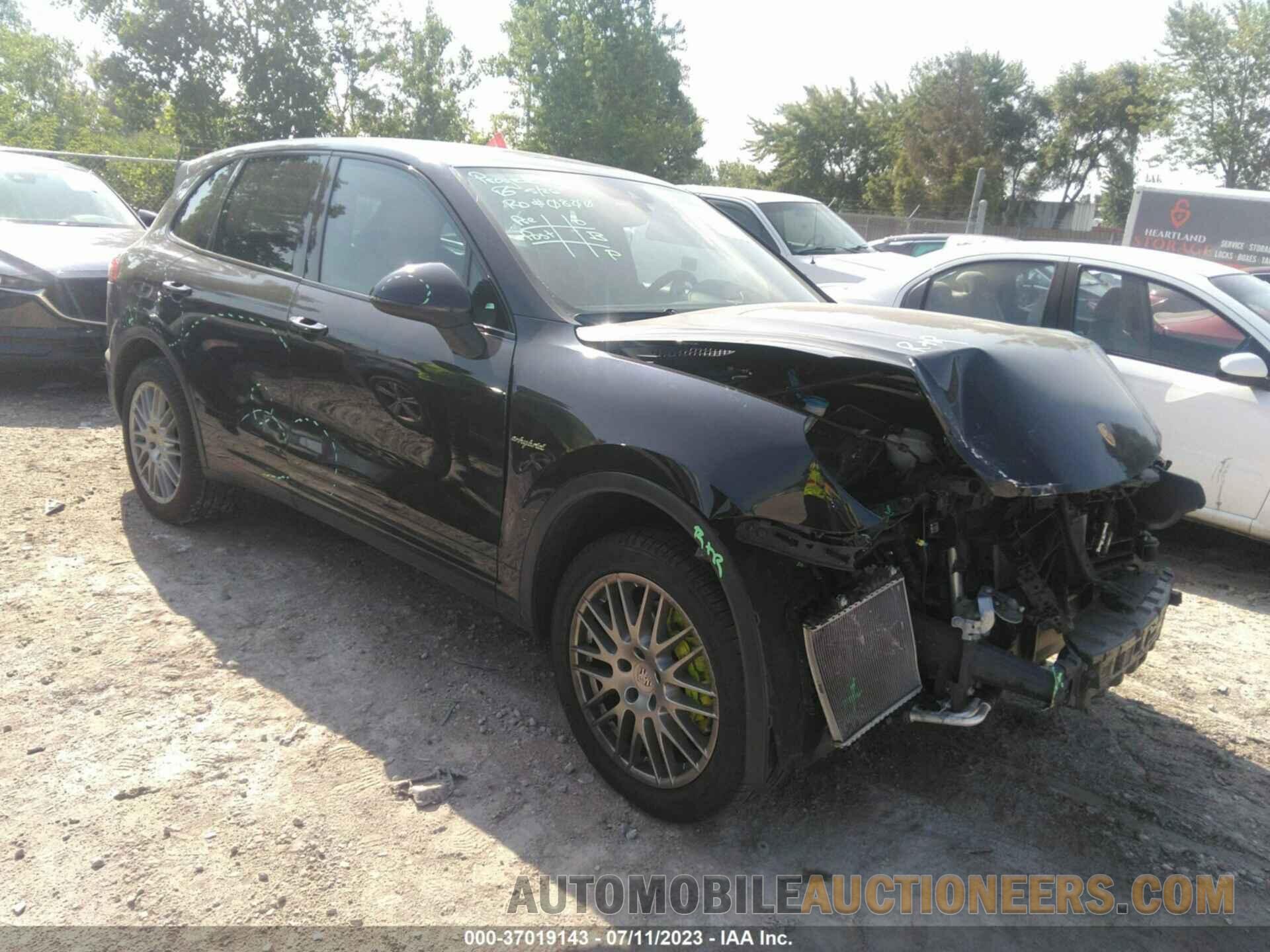 WP1AE2A23JLA70687 PORSCHE CAYENNE 2018