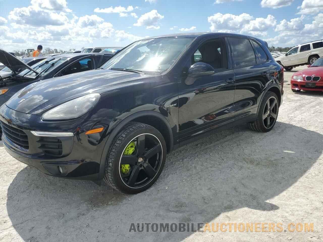 WP1AE2A24GLA17764 PORSCHE CAYENNE 2016