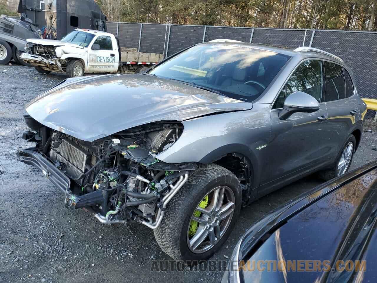 WP1AE2A24GLA18333 PORSCHE CAYENNE 2016