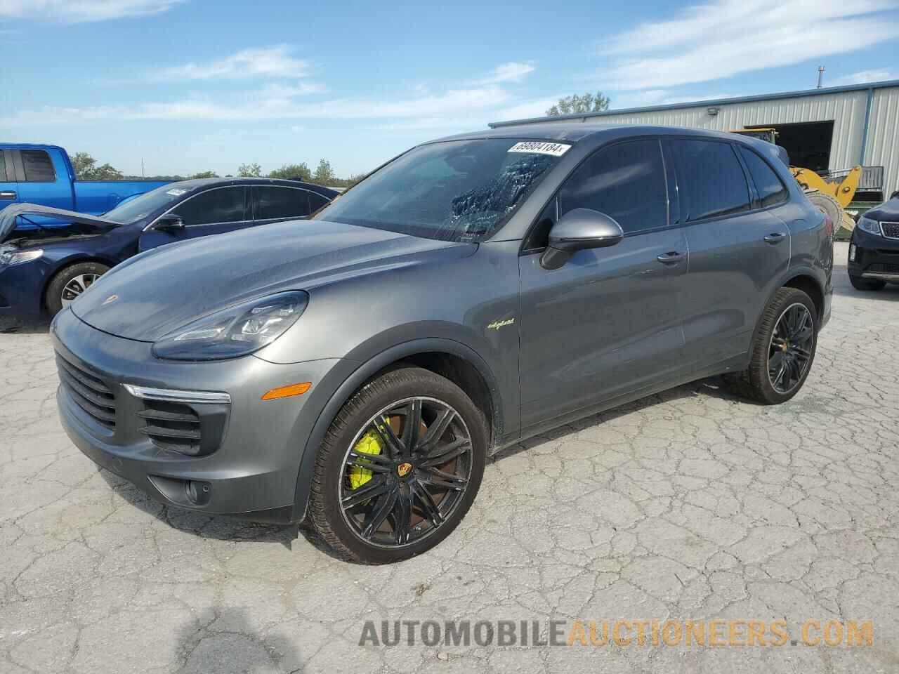 WP1AE2A24GLA64745 PORSCHE CAYENNE 2016