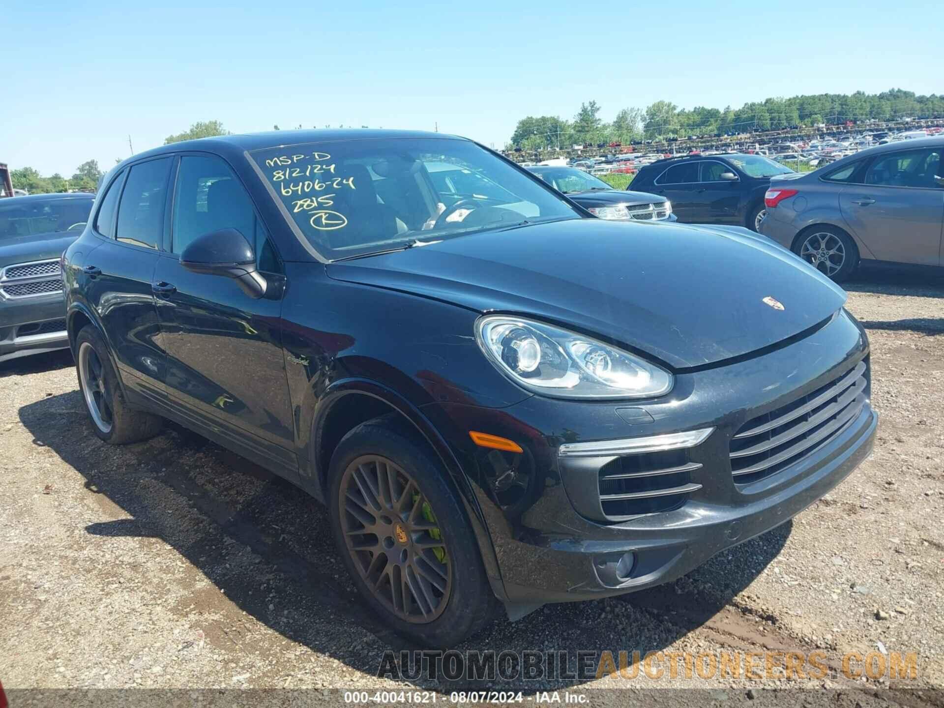 WP1AE2A24HLA72815 PORSCHE CAYENNE 2017