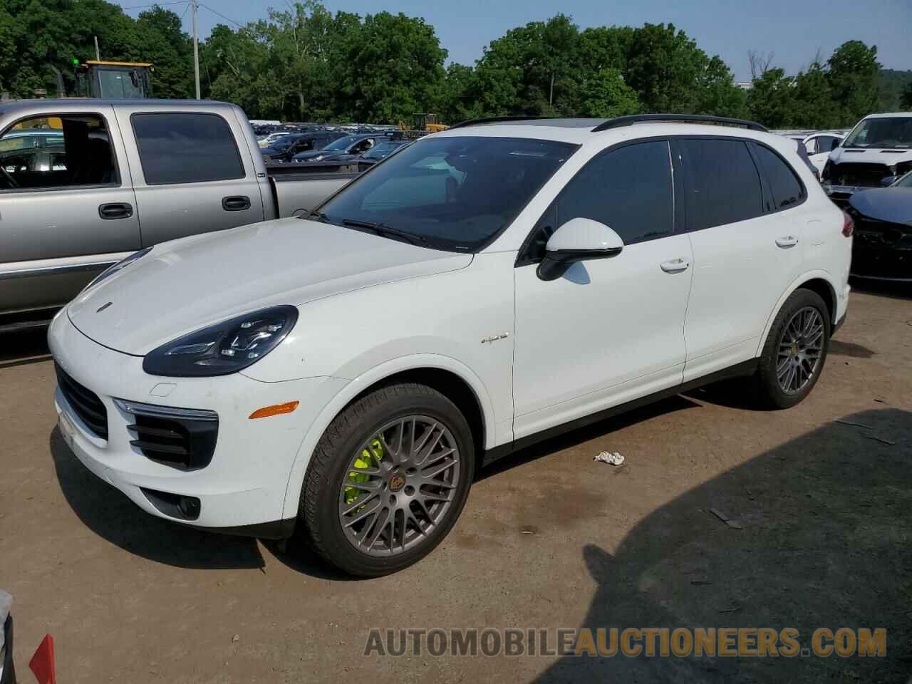 WP1AE2A24JLA72383 PORSCHE CAYENNE 2018