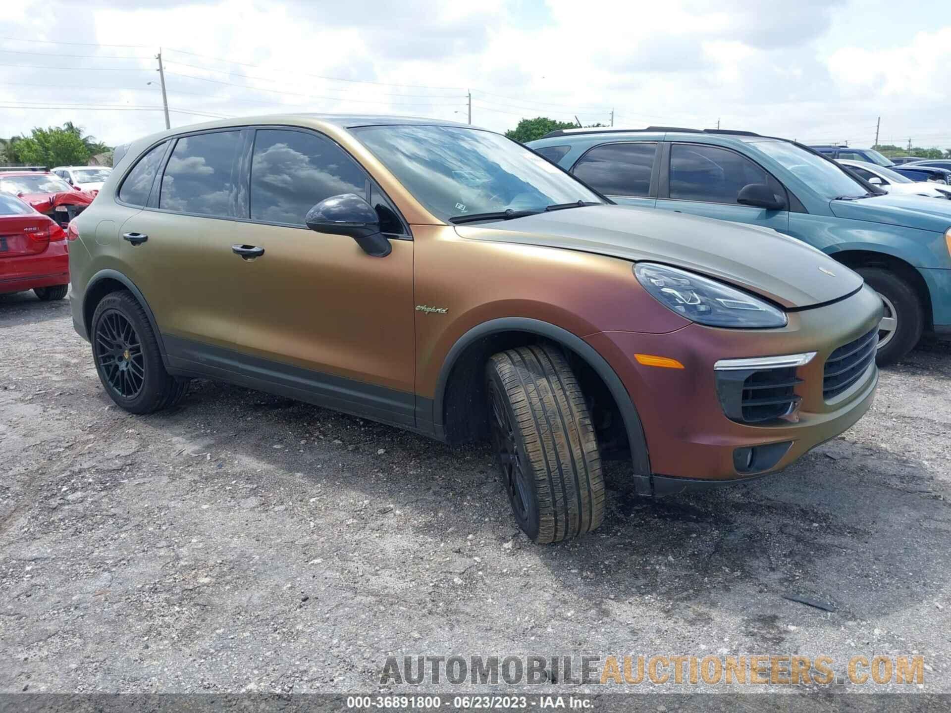 WP1AE2A25HLA73939 PORSCHE CAYENNE 2017