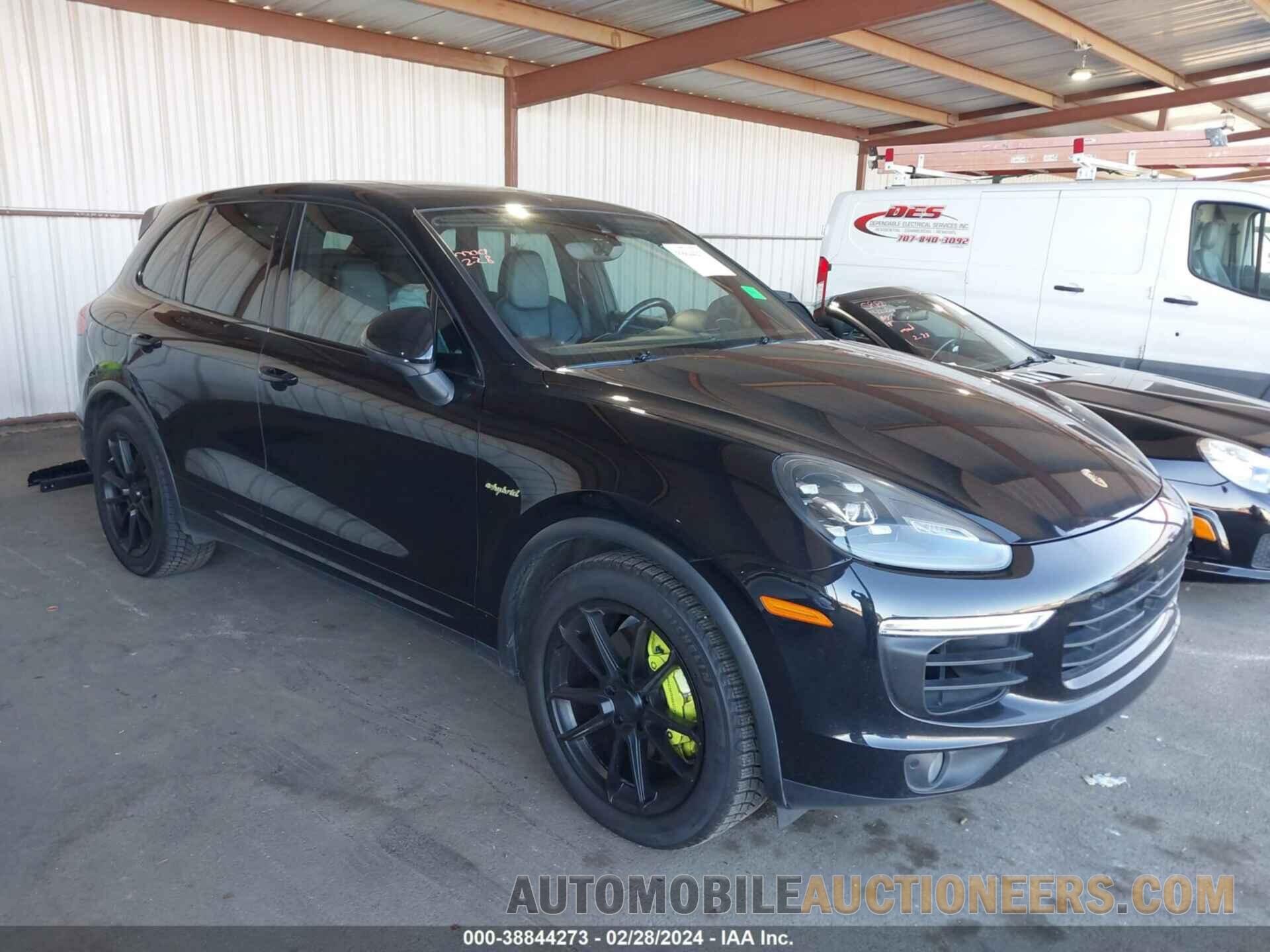 WP1AE2A26FLA52921 PORSCHE CAYENNE E-HYBRID 2015