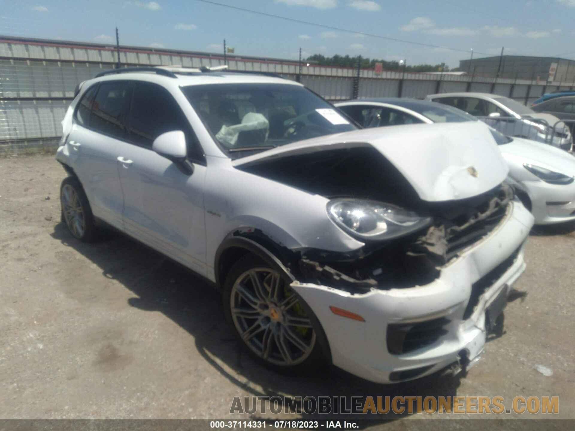 WP1AE2A26GLA61801 PORSCHE CAYENNE 2016