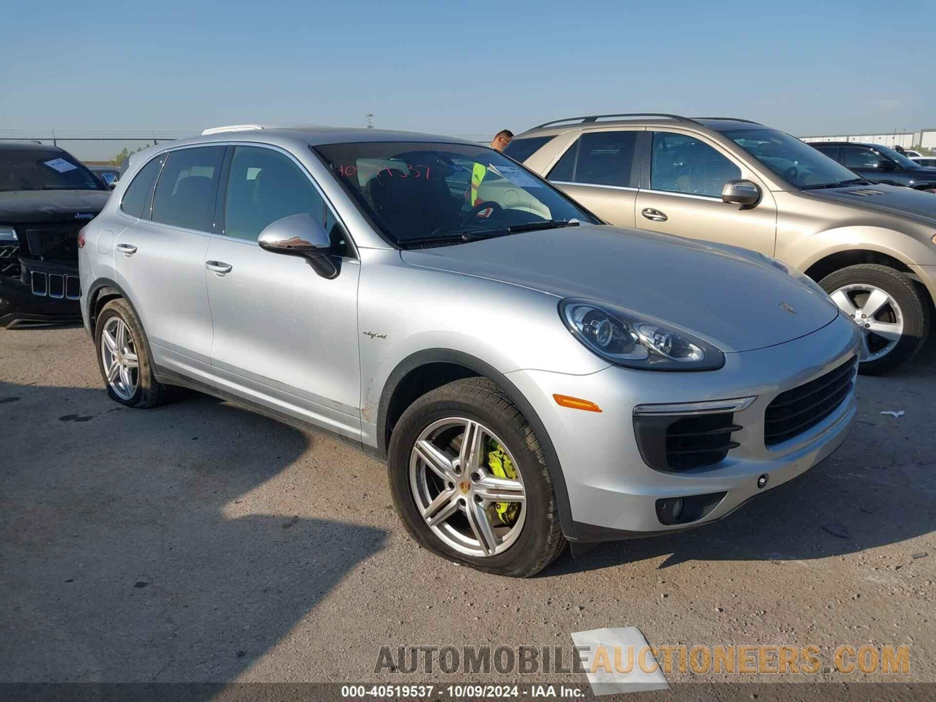 WP1AE2A26GLA62401 PORSCHE CAYENNE E-HYBRID 2016