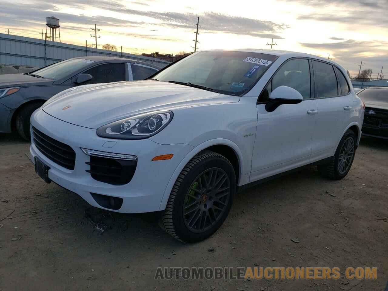 WP1AE2A26HLA69379 PORSCHE CAYENNE 2017